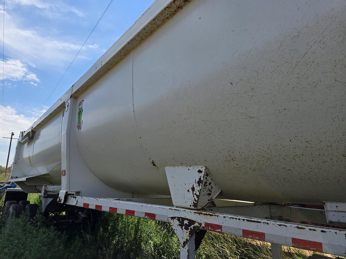 Used 2017 32' Brazos End Dump Trailer