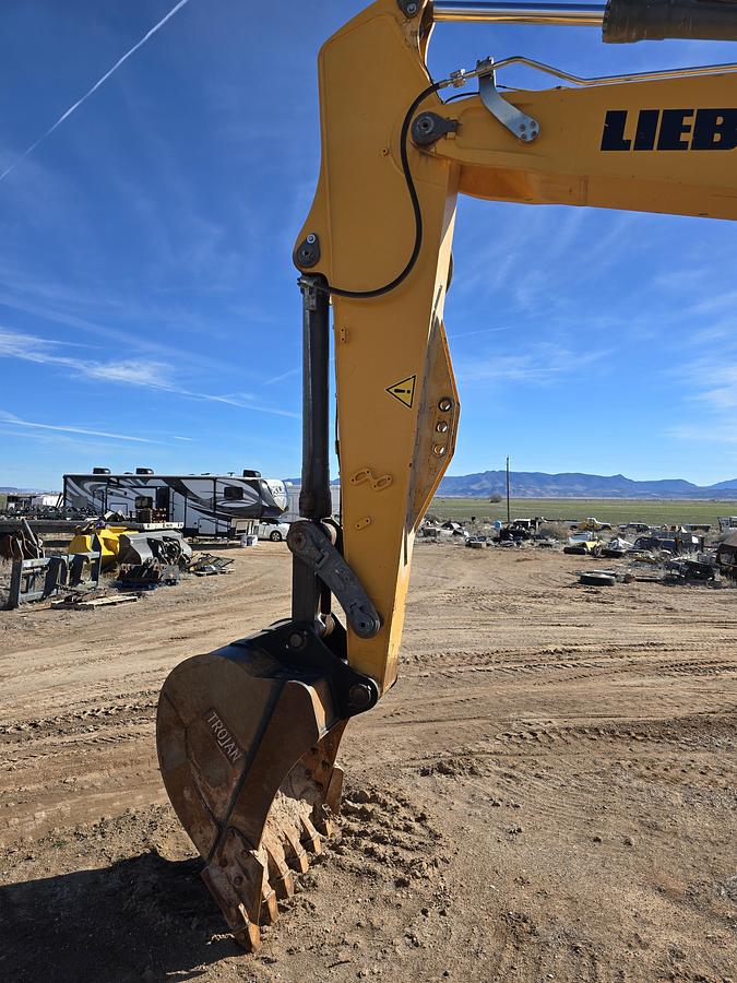 Used 2019 Liebherr R924 LC Excavator