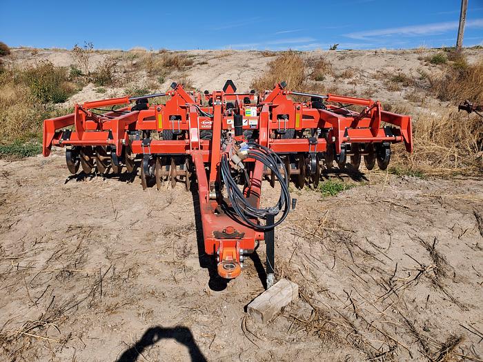 Used 2015 Kuhn Krause 4855 Disk Ripper - 11 Shank