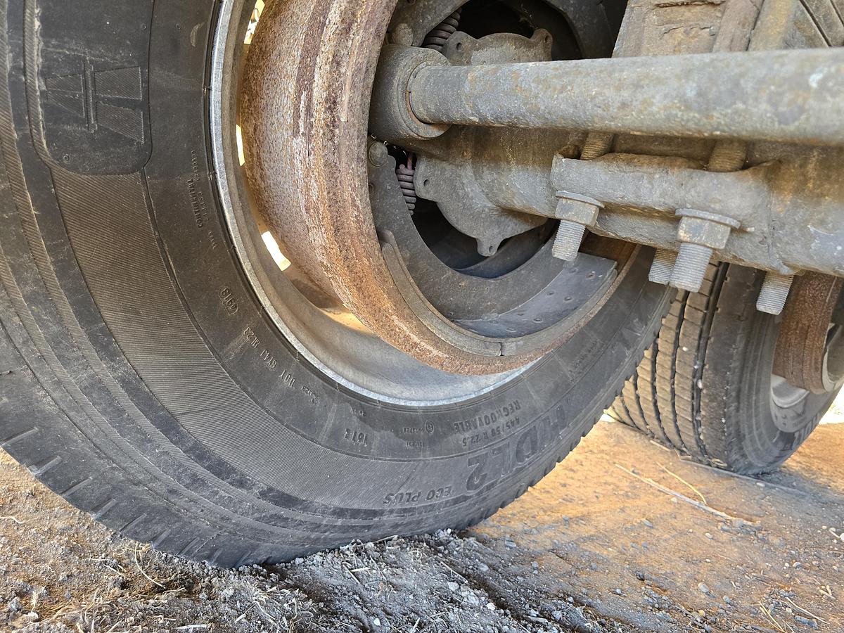 Used 53' Wabash Dry Van Trailer