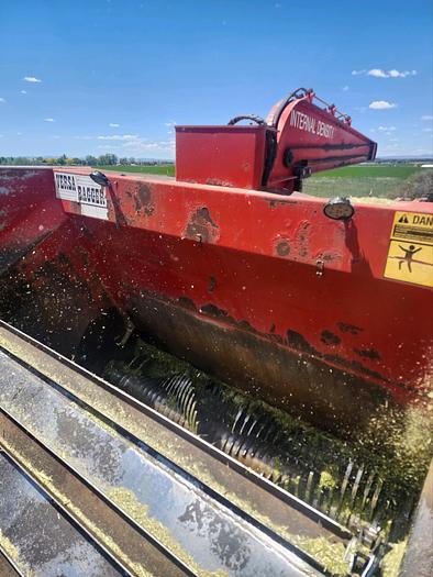 Used 1998 Versa ID2012 Silage Bagger