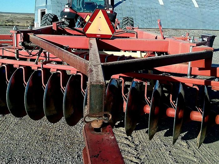 Used 17' Krause 5817 Offset Disk w/ Packer **Excellent Condition**