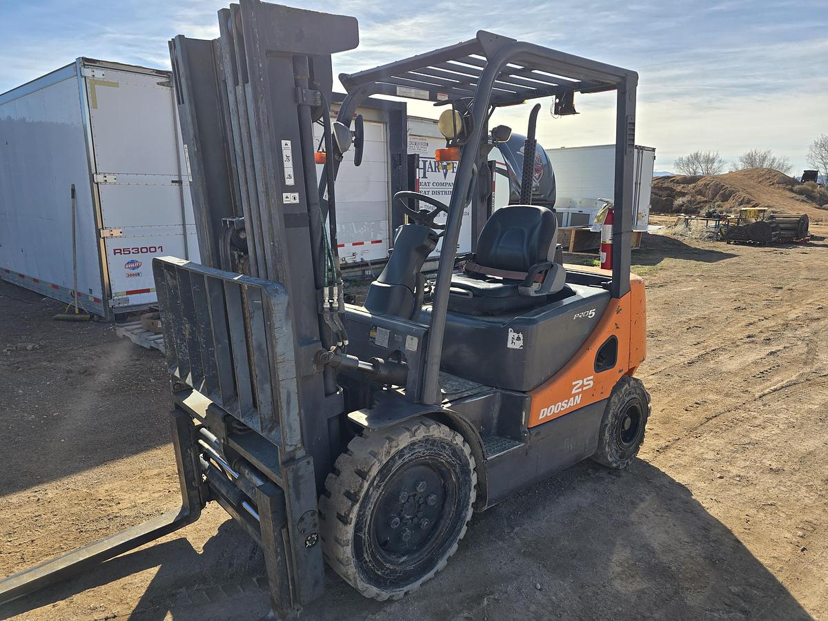 Used 2012 Doosan D25S Forklift