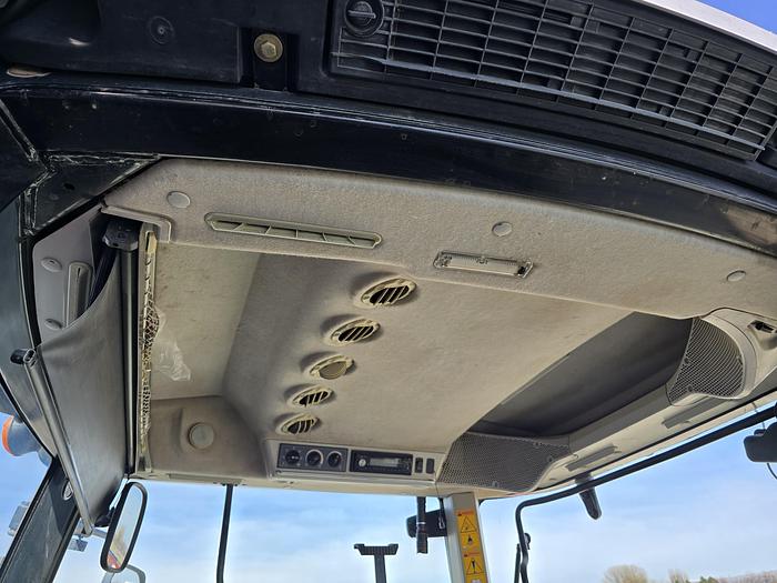 Used 2012 Massey Ferguson 8670 Tractor ** GOING TO AUCTION **