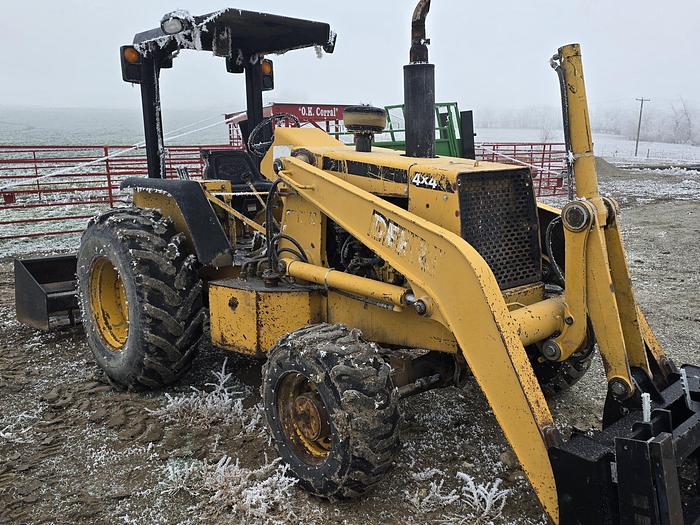 Used John Deere 210LE Skip Loader w/ Skid Steer Attach