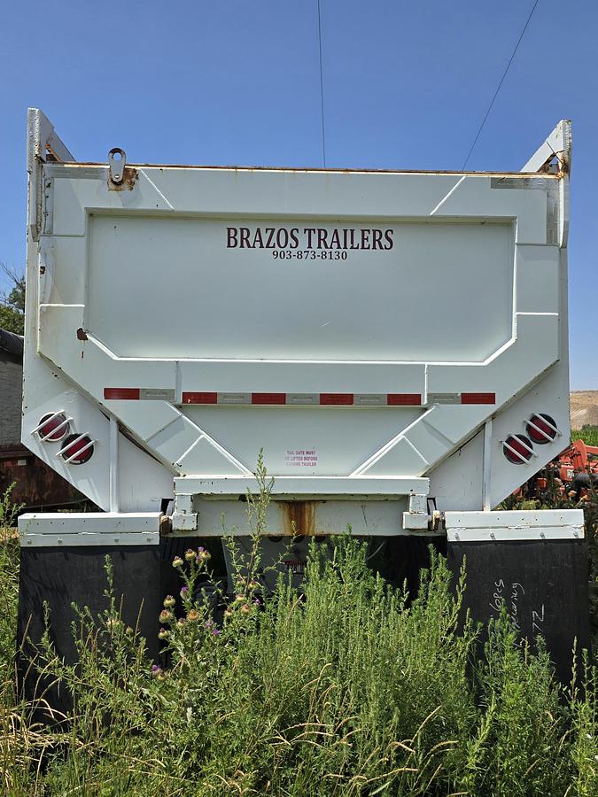 Used 2017 32' Brazos End Dump Trailer