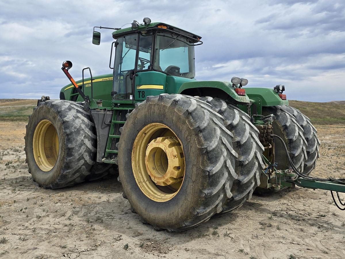 Used John Deere 9530 Tractor w/ 11k hrs