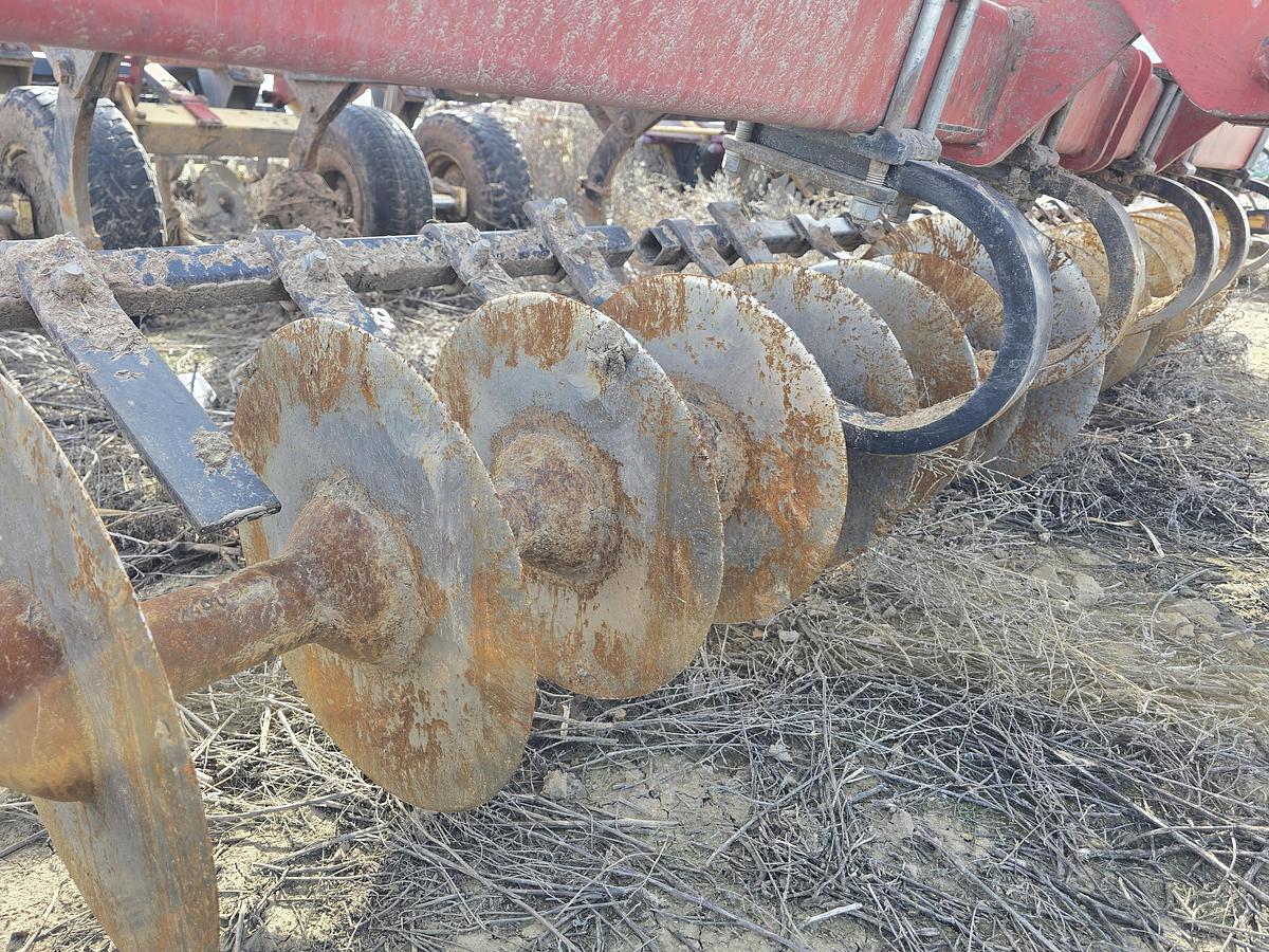 Used Krause 4850-15 Disk Ripper - 7 Shank