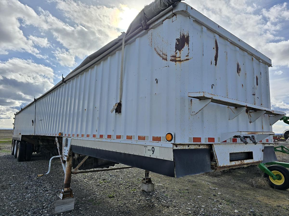 Used 50' Exel Belt Trailer