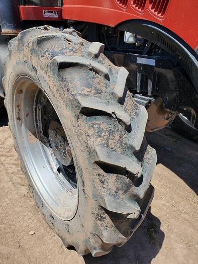 Used 2009 Case Magnum 275 Tractor