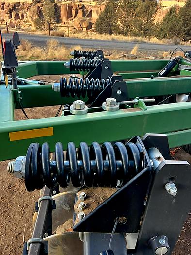 Used 2017 12' Wishek 842N Offset Disk