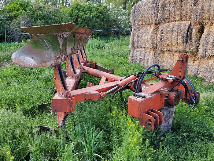 Used Case 5156 Plow - 5 Bottom