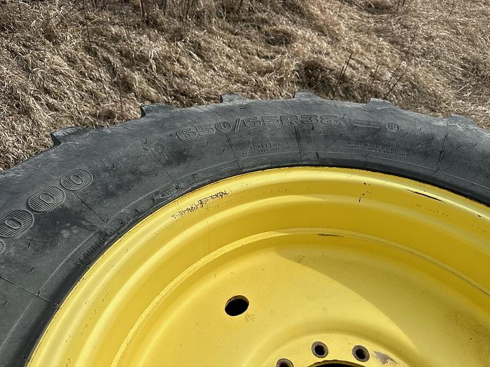 Used John Deere 4830 Sprayer w/ Aluminum Booms - 2400 hrs