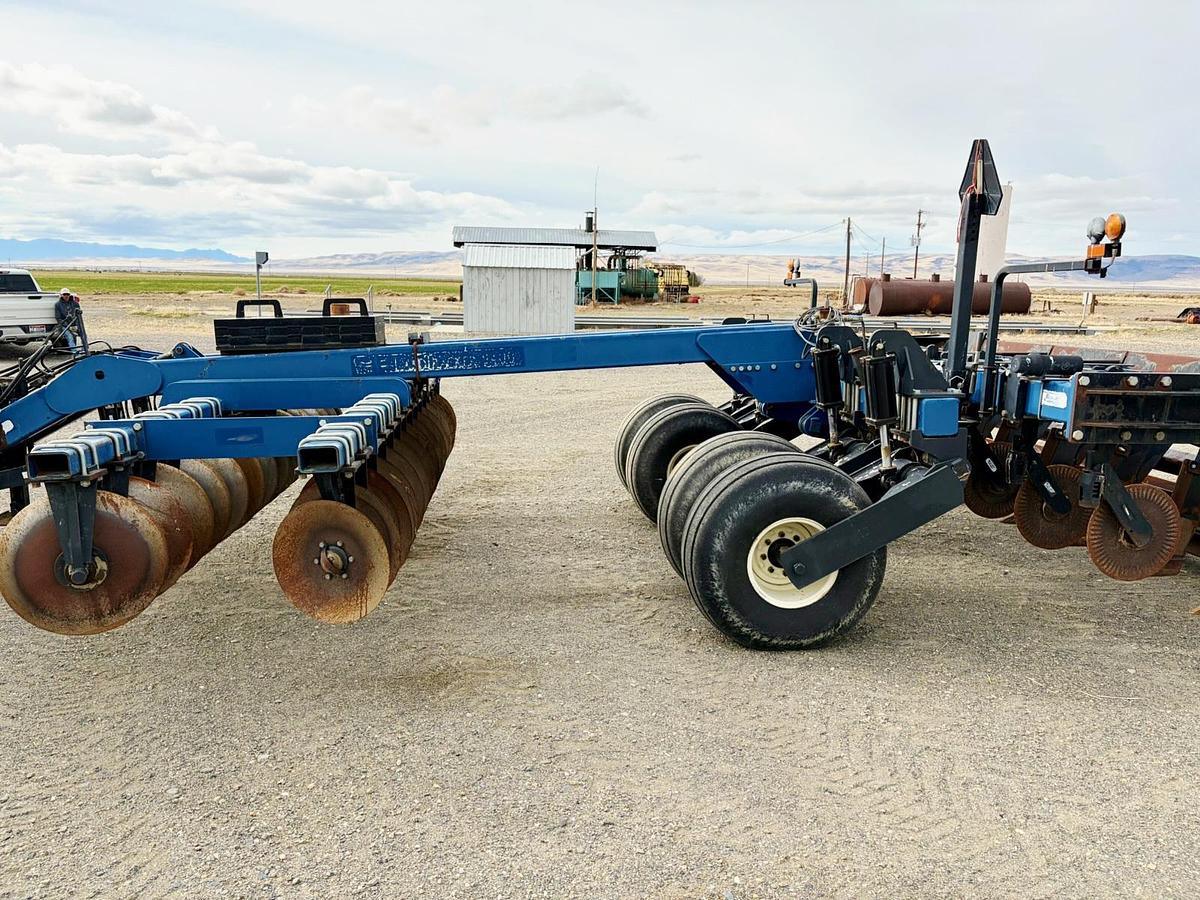 Used Blu-Jet Disk Ripper - Sub Tiller 4 w/ Land Tracker 9400