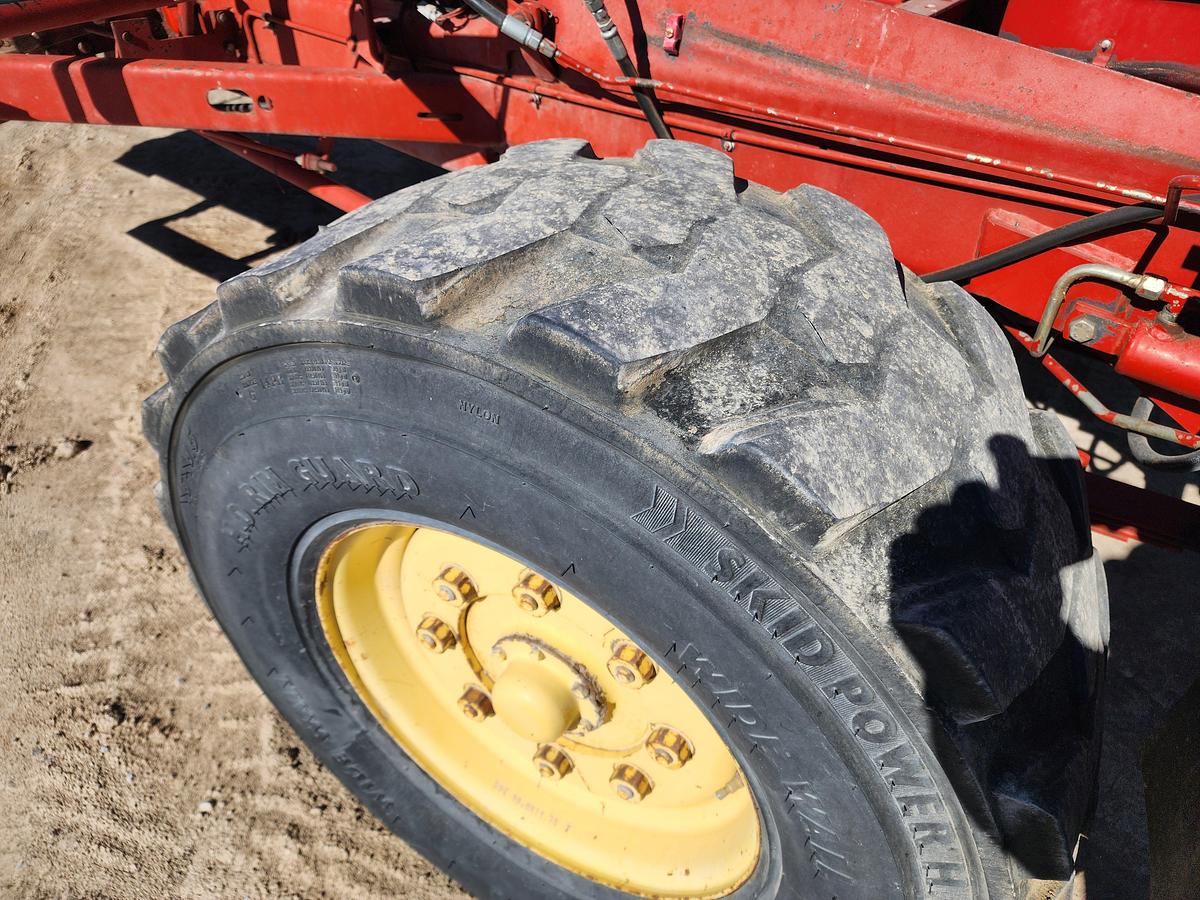 Used 2000 New Holland 1095 Balewagon w/ 3300 hrs