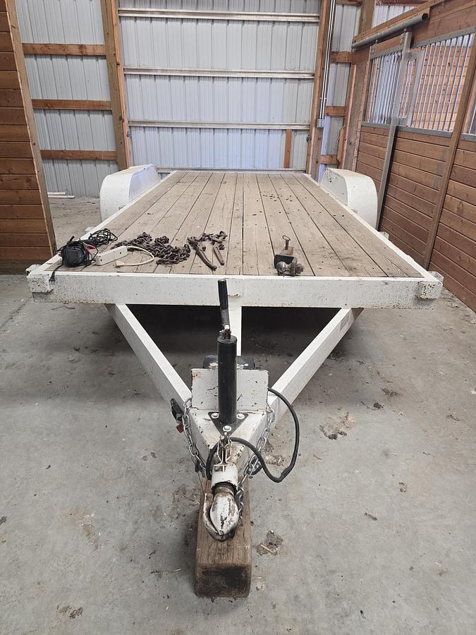 Used 2001 C&B 16' Flatbed Equipment Trailer