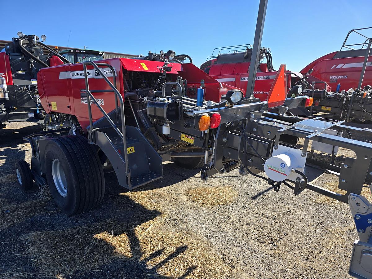 Used 2024 Massey Ferguson 1844S Baler + Staheli DewPoint 331 Hay Steamer