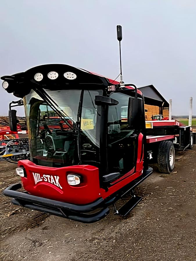 Used 2015 Mil-Stak SP/3100 Bale Stacker
