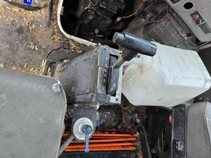 Used 98' Ford Louisville Silage Truck w/ Allison Trans