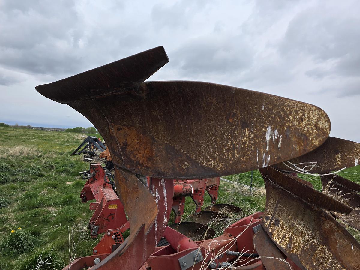 Used Case 145 Plow w/ Hyd Reset - 4 Bottom