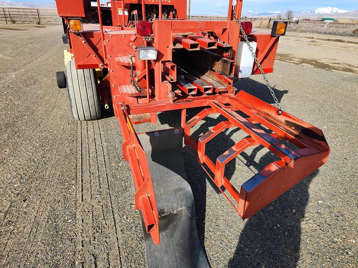 Used 2005 New Holland BB900 Baler w/ 1100 hrs