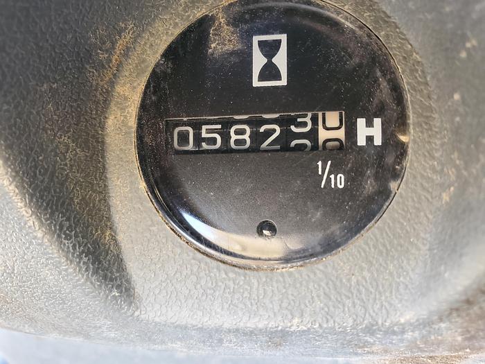 Used 2000 John Deere 160LC Excavator w/ Thumb