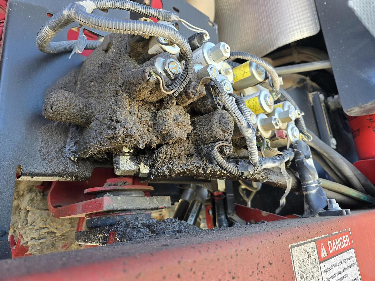 Used ** Going to Auction ** 2014 New Holland H8080 Rotary Windrower w/ Newer Header