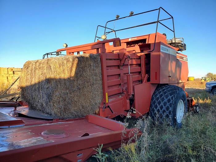 Used 2006 Hesston 4910 Baler w/ Accumulator - 4x4