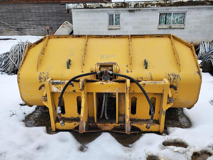 Used Dymax 4 cyd Roll-Out Bucket for Cat Wheel Loader