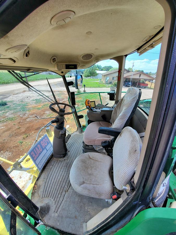 Used 2016 John Deere 8400 Forage Harvester w/ 2 Headers **2300 Hrs**