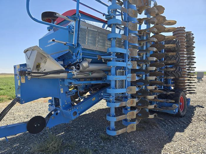 Used 2022 Lemken Compact Solitair 9K Precision Planter