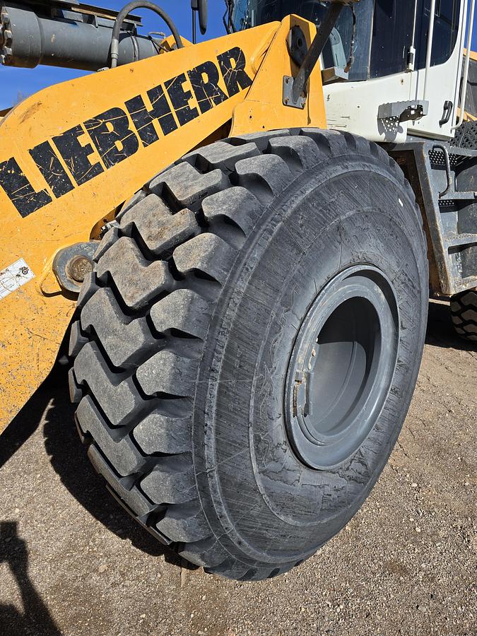 Used 2019 Liebherr L566 Wheel Loader
