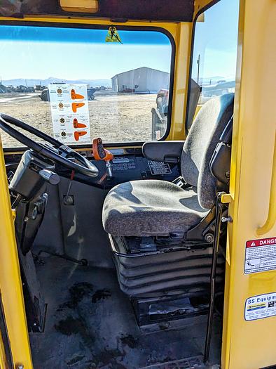 Used 2013 New Holland H9880 Balewagon w/ Mil-Stak + Small Chute - 3400 hrs