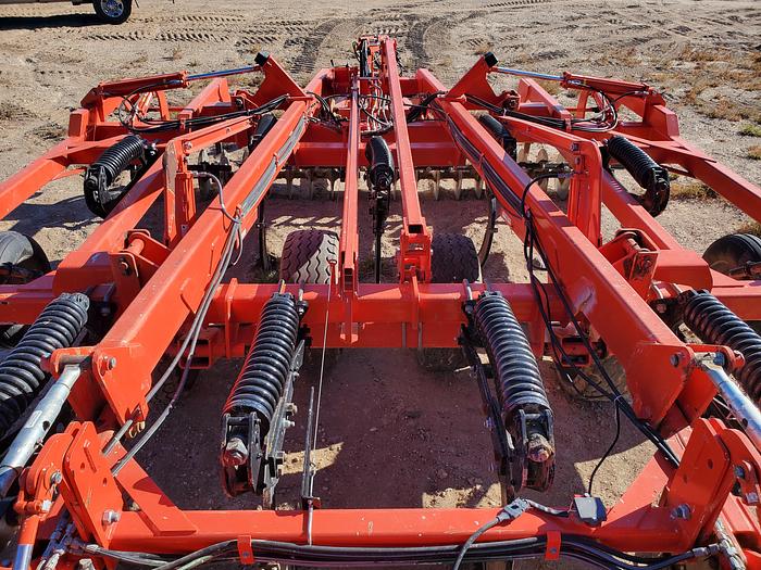 Used 2017 Kuhn 4855 Disk Ripper - 11 Shank