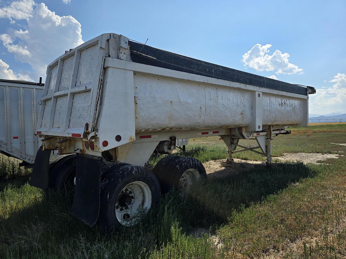 Used 30' Cherokee End Dump Trailer