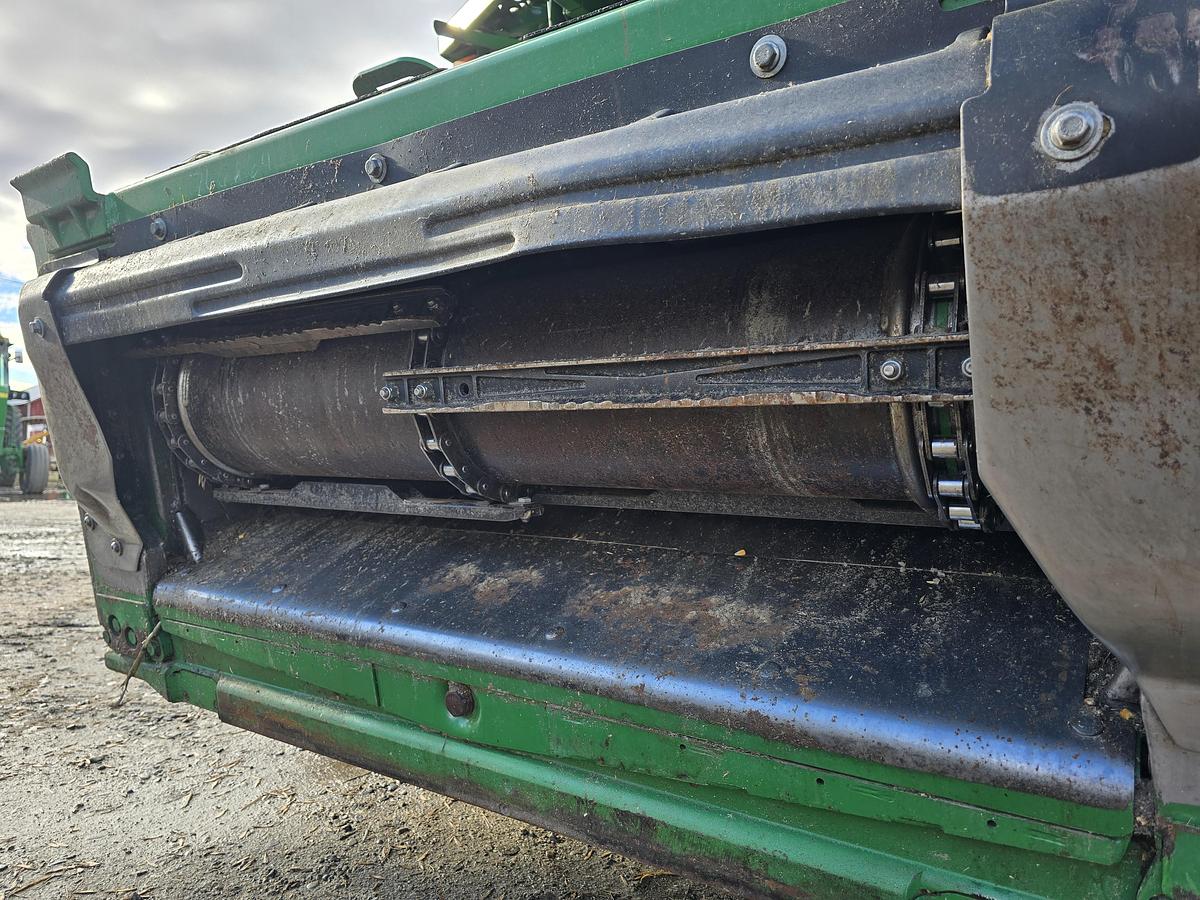 Used 2014 John Deere S670 Combine