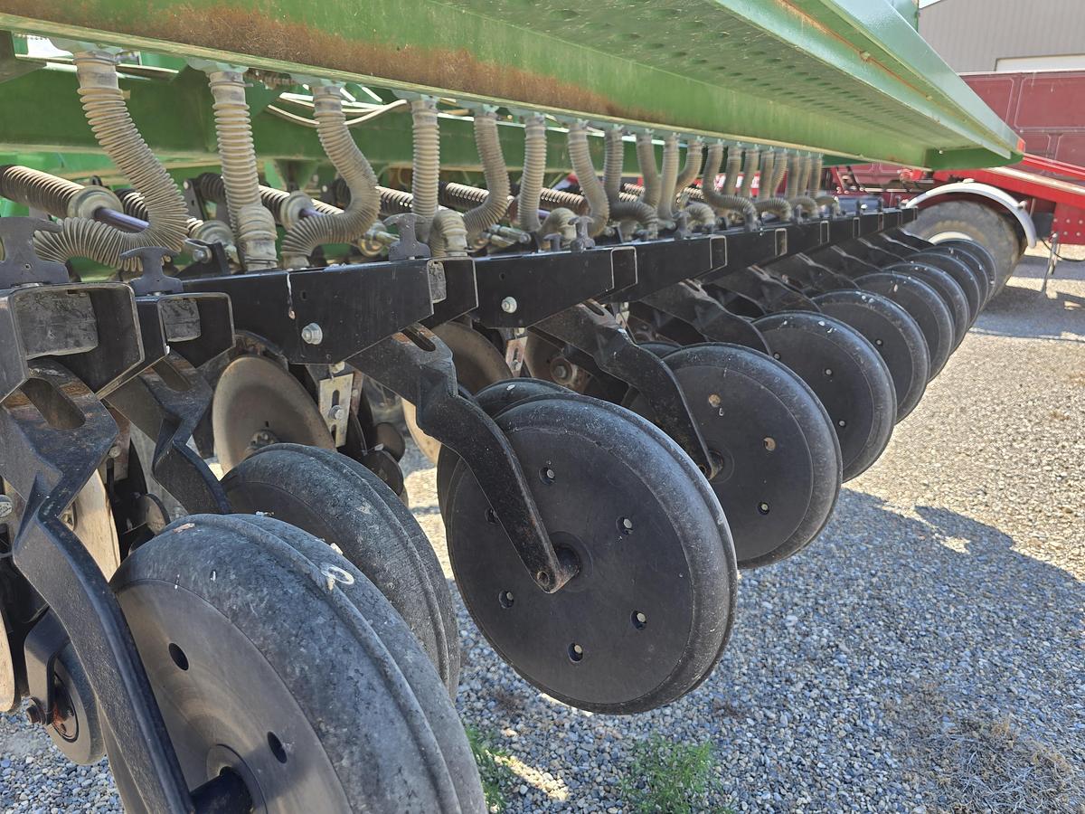 Used 40' Great Plains 3S-4000 Grain Drill