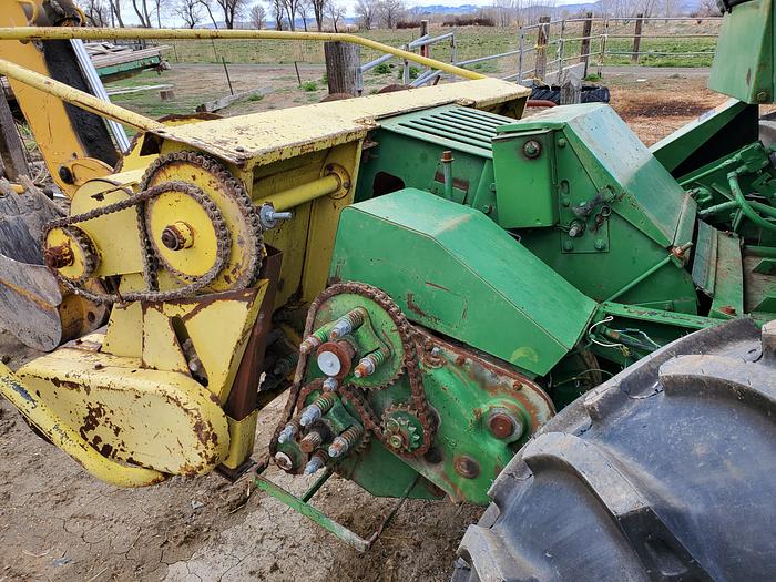 Used John Deere 5820 Forage Harvester / Chopper w/ 3 Headers