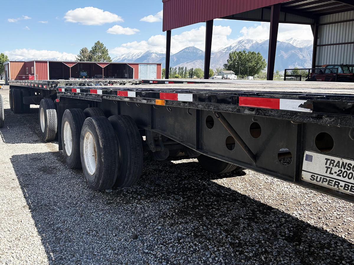 Used 40' + 30' Flatbed / Hay Trailer Set