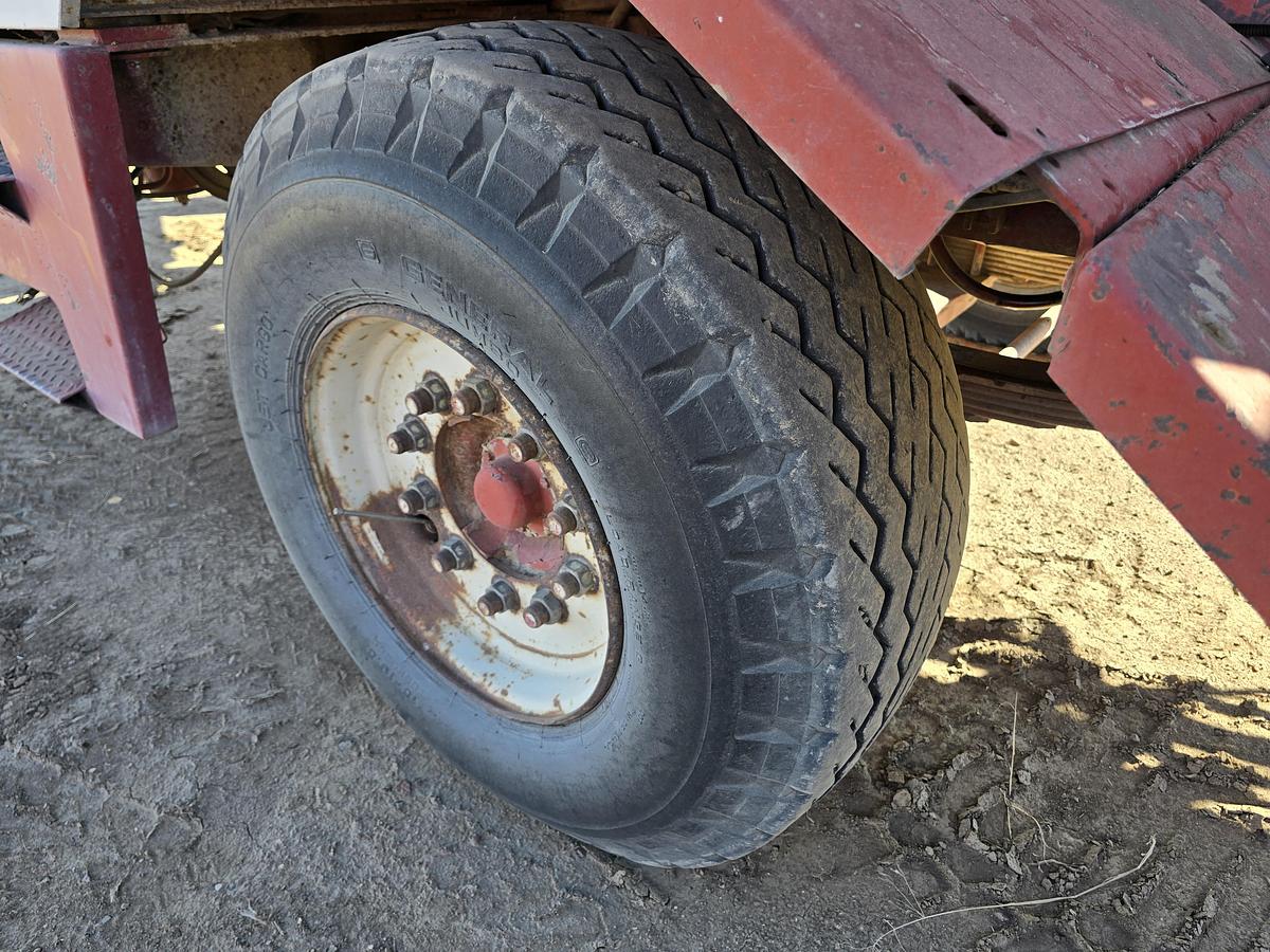 Used Freeman 5000 Bale Stacker