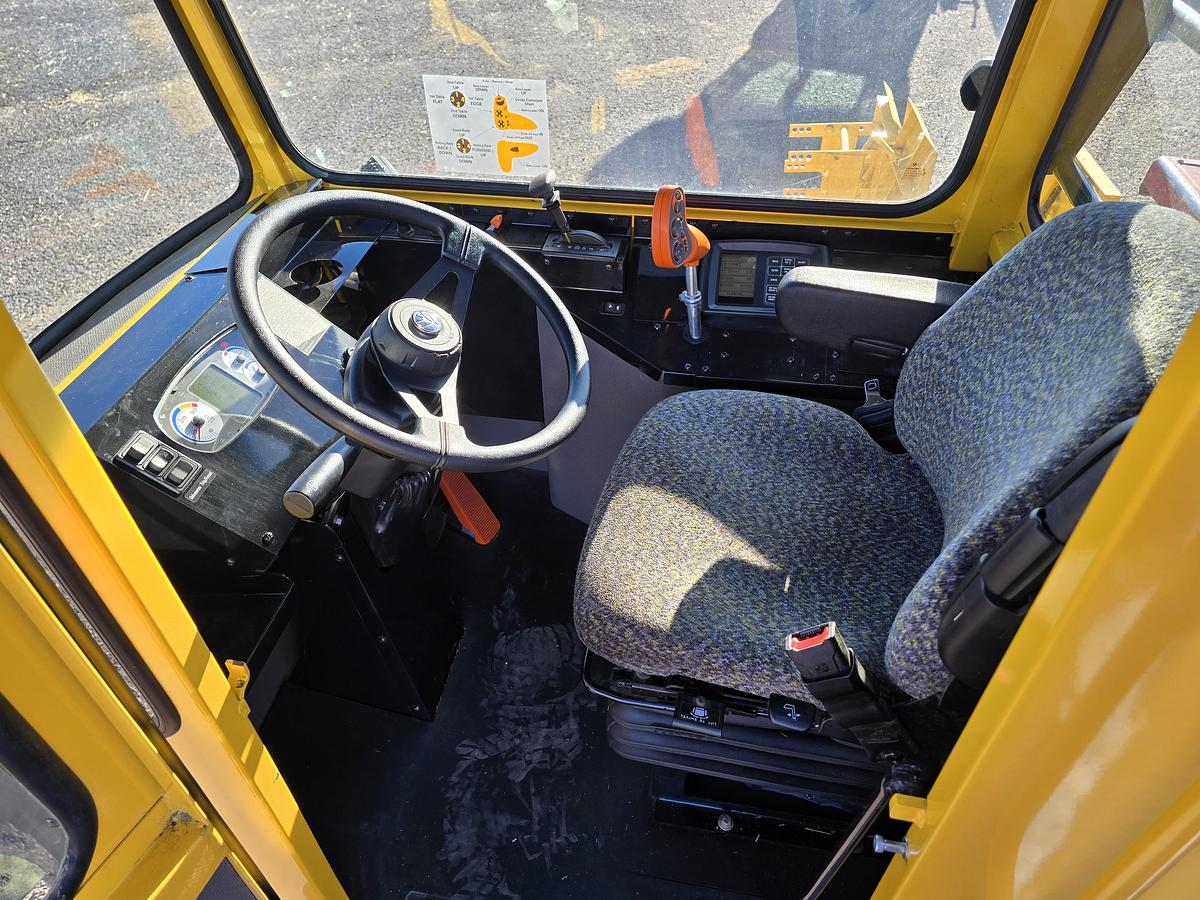 Used 2022 New Holland SC103 Balewagon w/ 300 hrs