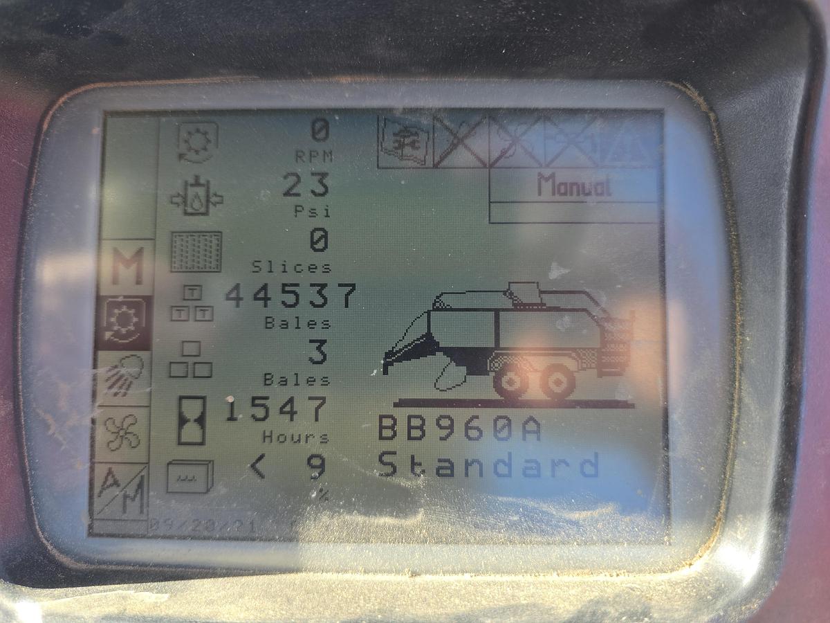 Used ** Auction ** 2007 New Holland BB960A Baler - 3x4