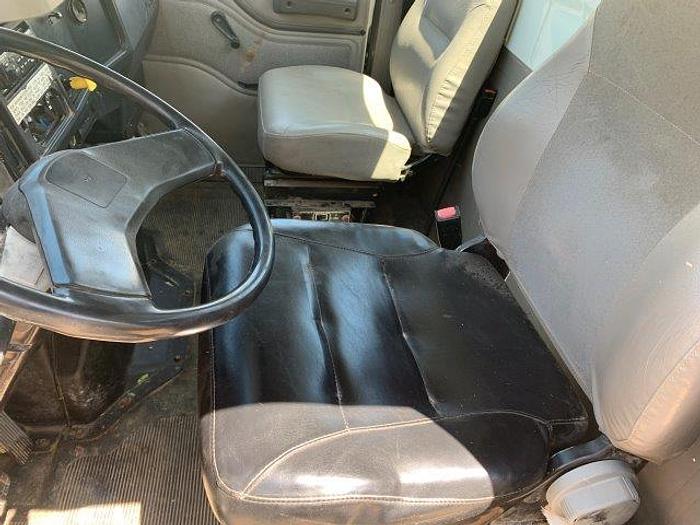 Used 2001 Interational 4900