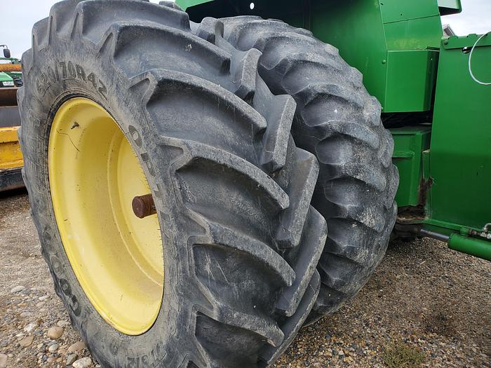 Used 1993 John Deere 8870 Tractor w/ Blade - 2000 original hrs