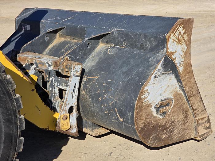 Used 2016 Komatsu WA270-7 Wheel Loader