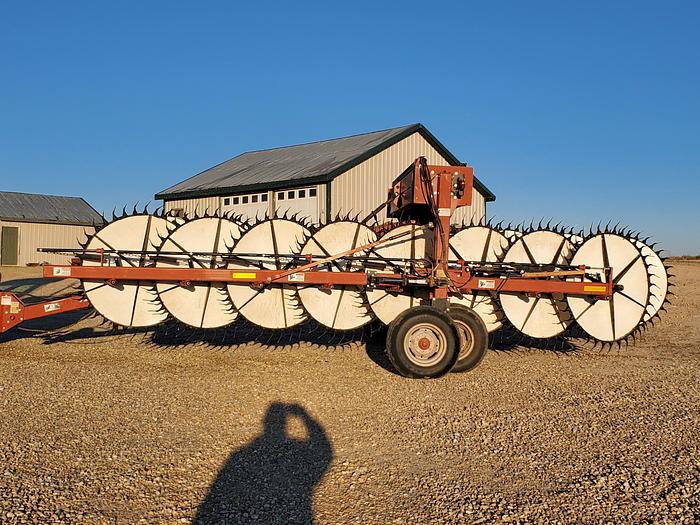Used Massey 5130 Wheel Rake - same as H&S HDII-17