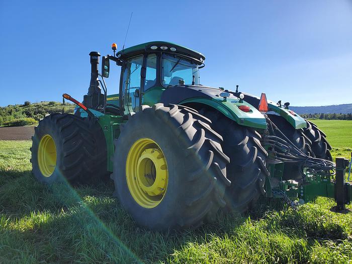 Used 2022 John Deere 9570R Tractor w/ PTO - 1100 hrs