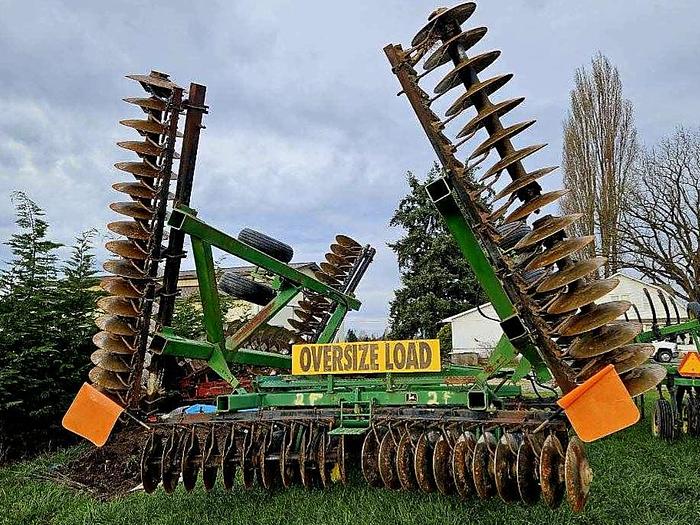 Used 32' John Deere 630 Tandem Disk