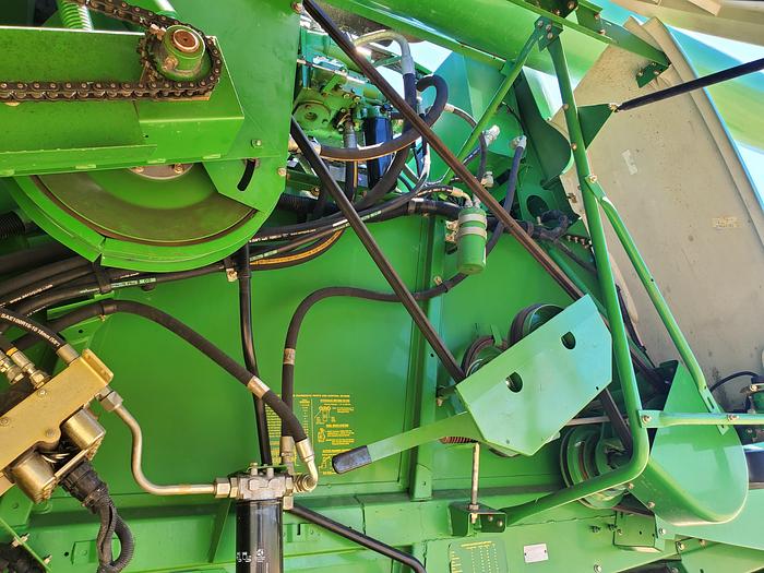 Used 2003 John Deere 9550 Combine w/ 2 Headers ** Superb Condition **