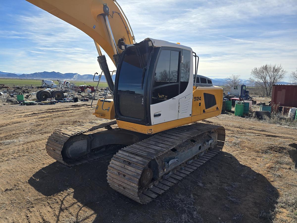 Used 2019 Liebherr R924 LC Excavator
